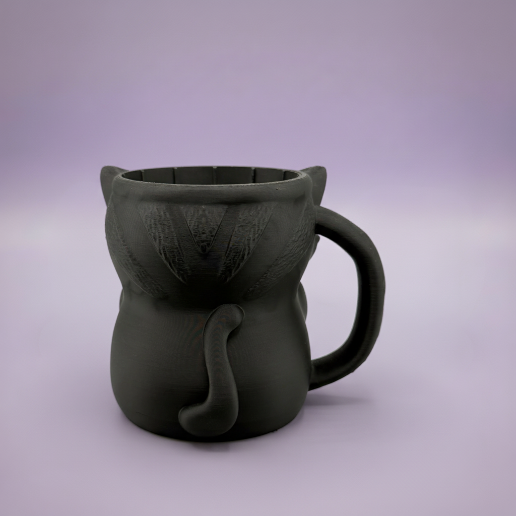 Schwarze Katze Rückansicht